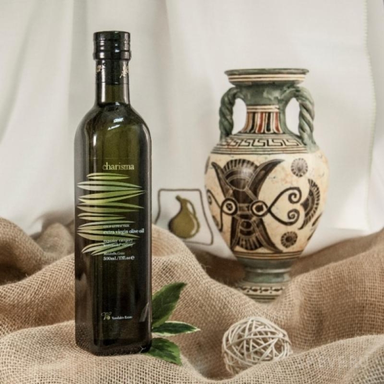 РАСКУПИЛИ Оливковое масло Каризма 0.75 Греция, темное стекло
